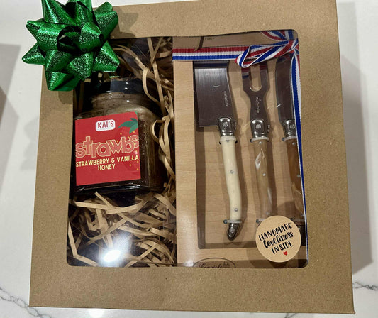 Cheese Platter Favourites Xmas Hamper